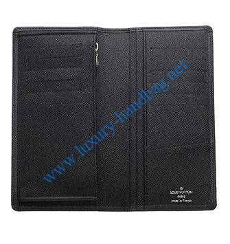 Louis Vuitton Taiga Leather Brazza Wallet M32572