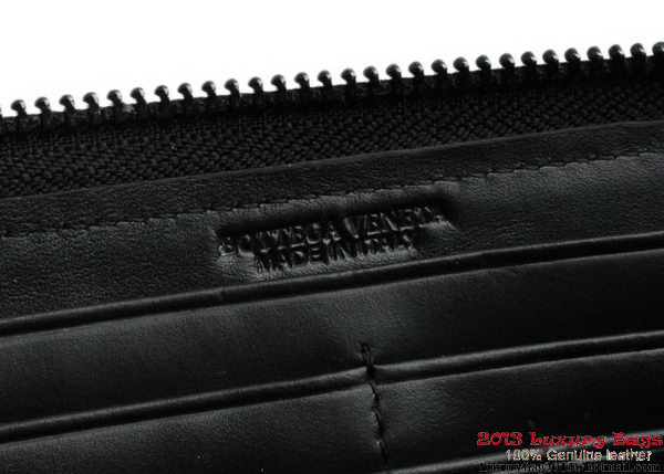 Bottega Veneta Intrecciato Nappa Zippy Wallet BV1571 Black Bottega Veneta Intrecciato Nappa Zippy Wallet BV1571 Black