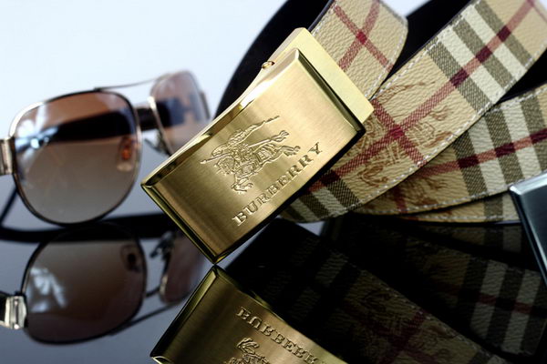 Burberry Belt B4007 Gold Burberry Belt B4007 Gold