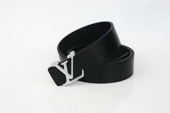 Louis Vuitton Black Leather Belt LV2060 Louis Vuitton Black Leather Belt LV2060