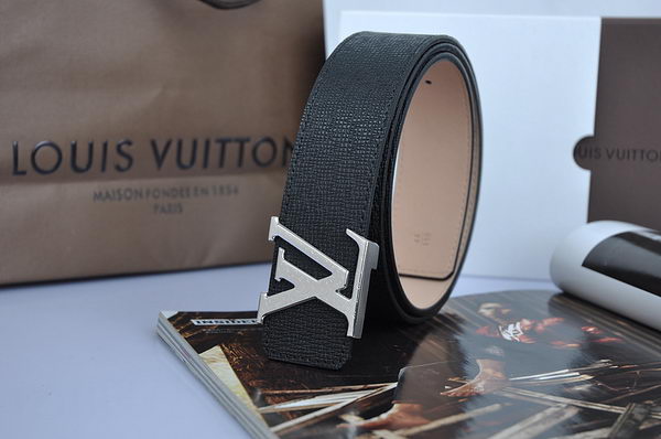 Louis Vuitton New Belt LA3075D Louis Vuitton New Belt LA3075D