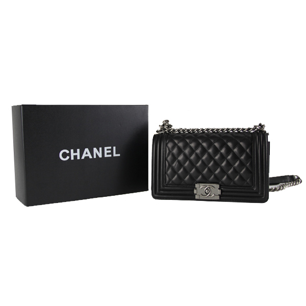 Chanel Boy 2014 Flap Shoulder Bag in Original Sheepskin A67086 Black Chanel Boy 2014 Flap Shoulder Bag in Original Sheepskin A67086 Black