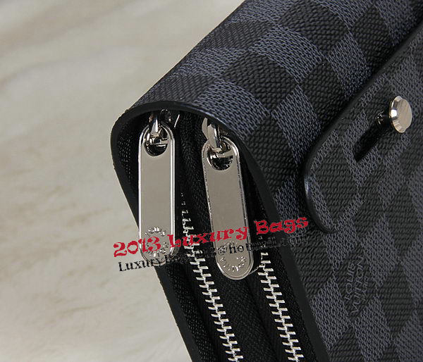 Louis Vuitton Damier Graphite Canvas Clutch M079 Louis Vuitton Damier Graphite Canvas Clutch M079