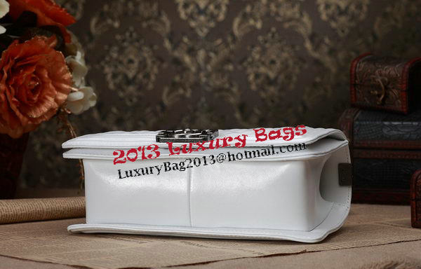 Chanel Boy Flap Shoulder Bag White Original Calfskin Leather CHA67086 Silver