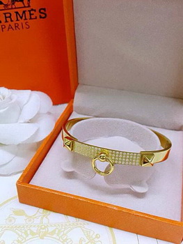 Hermes Bracelet HM2291 Gold Hermes Bracelet HM2291 Gold