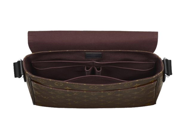 LOUIS VUITTON M40934 MONOGRAM MACASSAR DISTRICT MM LOUIS VUITTON M40934 MONOGRAM MACASSAR DISTRICT MM