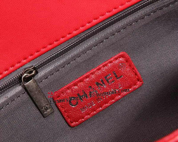 Boy Chanel Flap Shoulder Bag Herringbone Stitching CHA6817 Red Boy Chanel Flap Shoulder Bag Herringbone Stitching CHA6817 Red