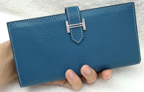 Hermes Bearn Japonaise Bi-Fold Wallet Litchi Leather A208 Blue Hermes Bearn Japonaise Bi-Fold Wallet Litchi Leather A208 Blue