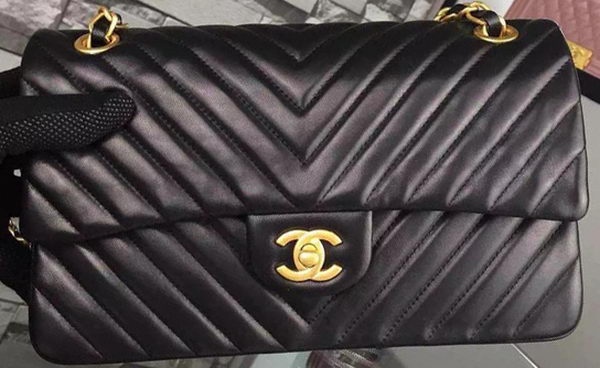 Chanel 2.55 Series Flap Bag Black Lambskin Chevron Leather A5023 Gold Chanel 2.55 Series Flap Bag Black Lambskin Chevron Leather A5023 Gold