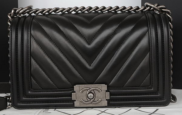 Boy Chanel Flap Bag Original Chevron Sheepskin A67025 Black Boy Chanel Flap Bag Original Chevron Sheepskin A67025 Black