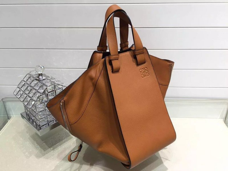 Loewe Cowhide Leather Hammock Bag LW17114 Loewe Cowhide Leather Hammock Bag LW17114