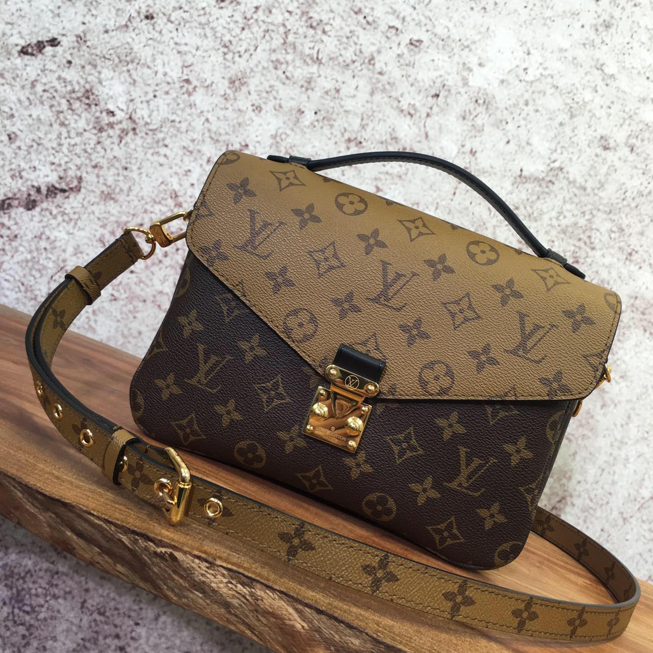 Louis Vuitton Monogram Canvas Pochette Metis Bag 40780 Camel Louis Vuitton Monogram Canvas Pochette Metis Bag 40780 Camel