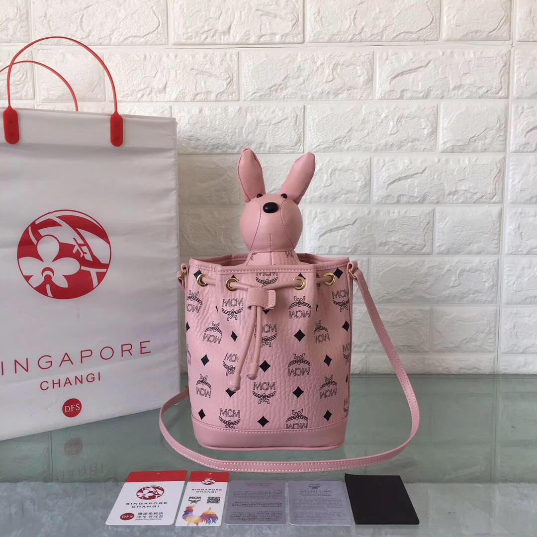 MCM Visetos Printed Drawstring Shoulder Bag MC8802 MCM Visetos Printed Drawstring Shoulder Bag MC8802