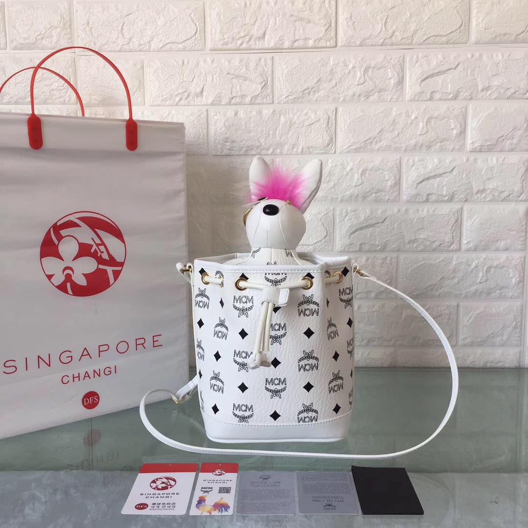 MCM Visetos Printed Drawstring Shoulder Bag MC8802 MCM Visetos Printed Drawstring Shoulder Bag MC8802