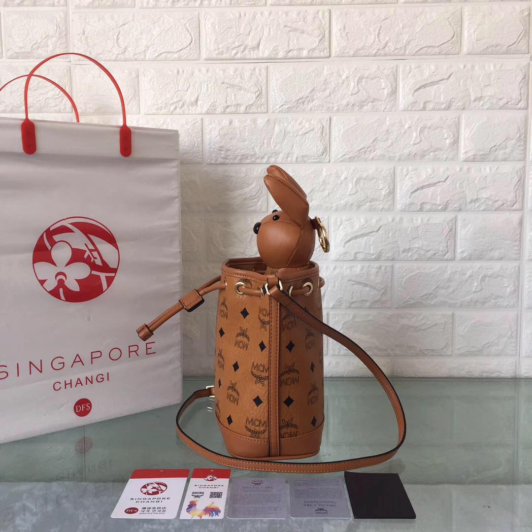 MCM Visetos Printed Drawstring Shoulder Bag MC8802 MCM Visetos Printed Drawstring Shoulder Bag MC8802