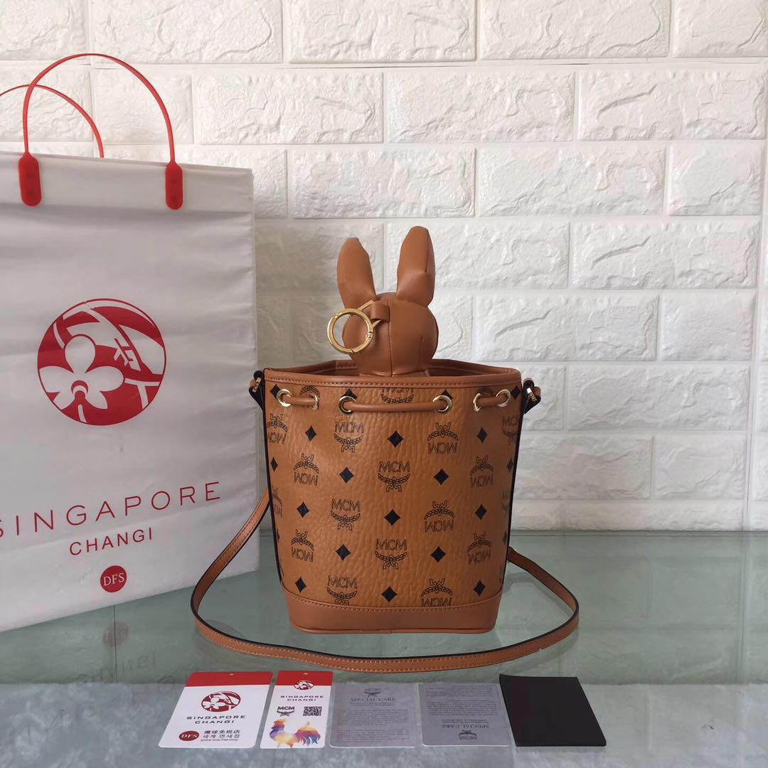 MCM Visetos Printed Drawstring Shoulder Bag MC8802 MCM Visetos Printed Drawstring Shoulder Bag MC8802