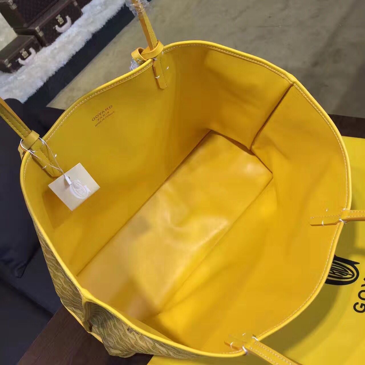 Goyard Y Doodling Calfskin Leather Tote Bag 7901 Yellow Goyard Y Doodling Calfskin Leather Tote Bag 7901 Yellow