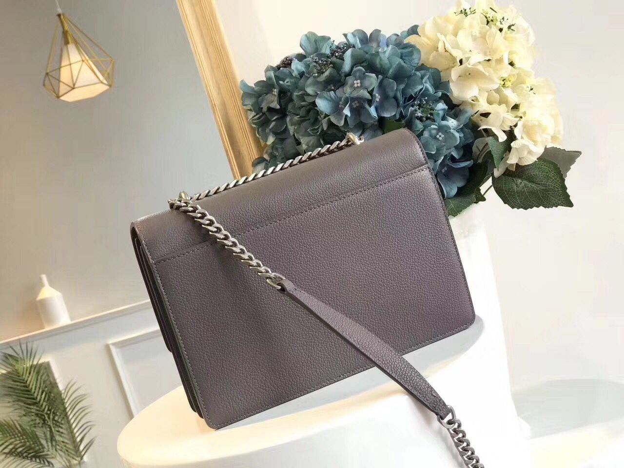 Yves Saint Laurent Cross-body Original Leatehr Shoulder Bag Y8607 Grey Yves Saint Laurent Cross-body Original Leatehr Shoulder Bag Y8607 Grey