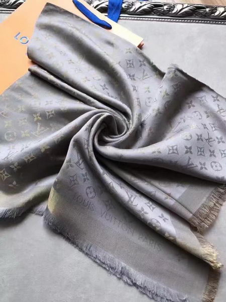 Louis Vuitton Scarf LVS9224B Louis Vuitton Scarf LVS9224B