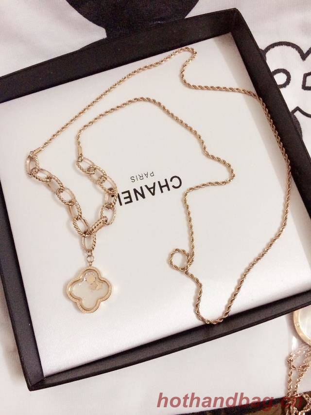 Van Cleef & Arpels Necklace V192030 Van Cleef & Arpels Necklace V192030