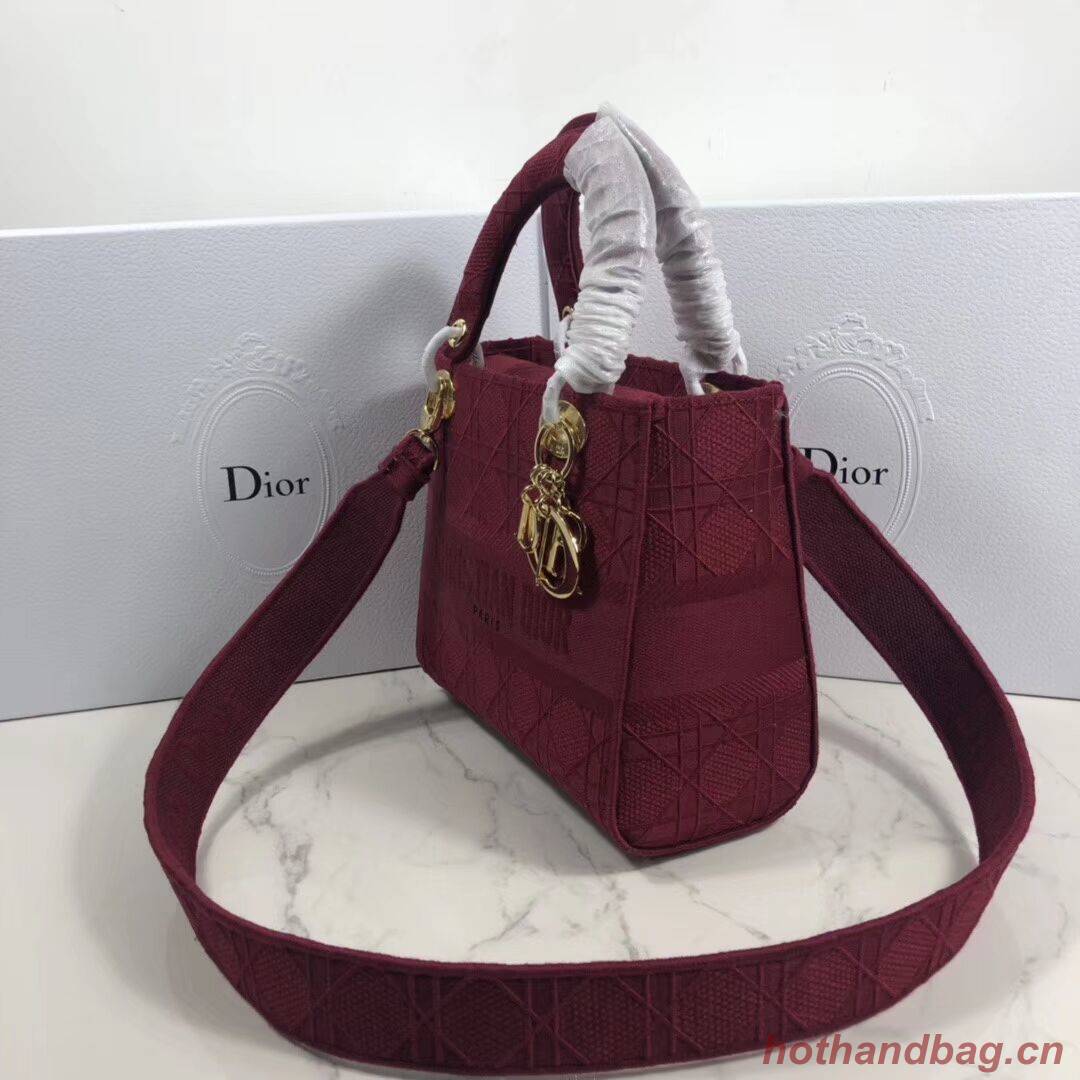 LADY DIOR TOTE BAG IN EMBROIDERED CANVAS C4532 Bordeaux LADY DIOR TOTE BAG IN EMBROIDERED CANVAS C4532 Bordeaux
