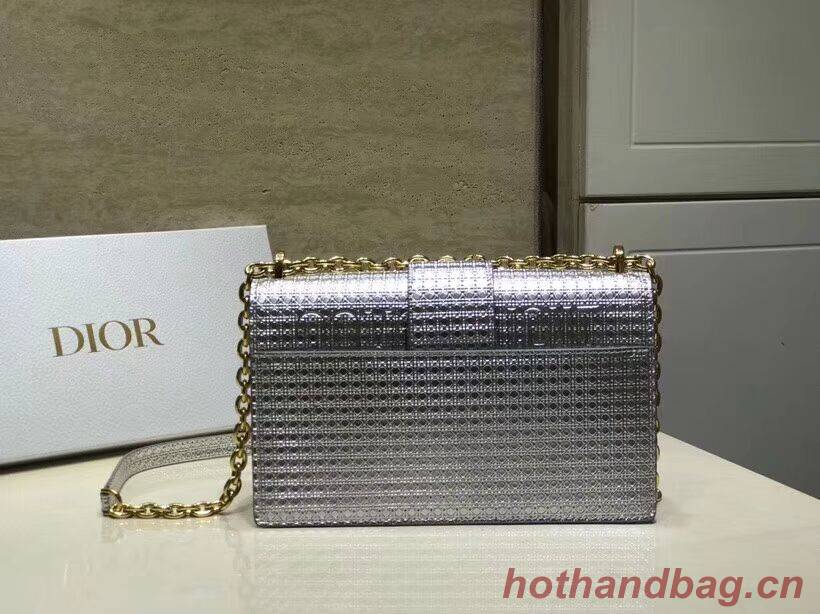 Dior 30 MONTAIGNE SMOOTH CALFSKIN FLAP BAG C9230 silvery Dior 30 MONTAIGNE SMOOTH CALFSKIN FLAP BAG C9230 silvery