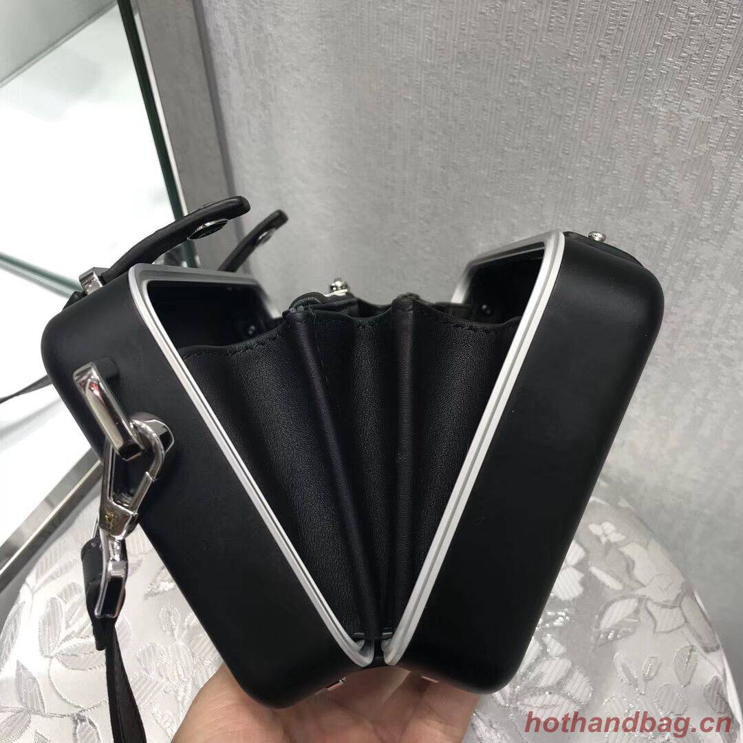 DIORAMA CALFSKIN CLUTCH M2020 black DIORAMA CALFSKIN CLUTCH M2020 black