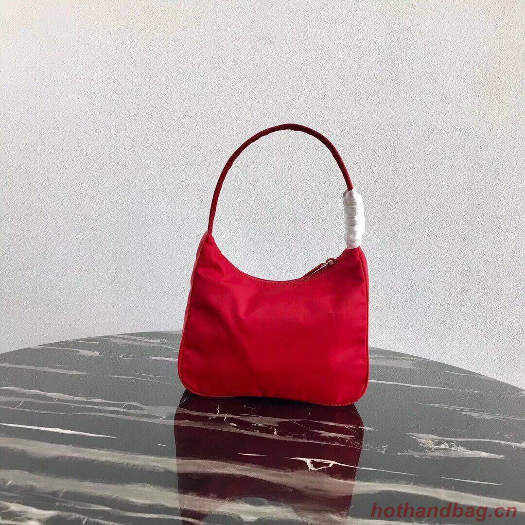 Prada Re-Edition nylon Tote bag MV519 red Prada Re-Edition nylon Tote bag MV519 red