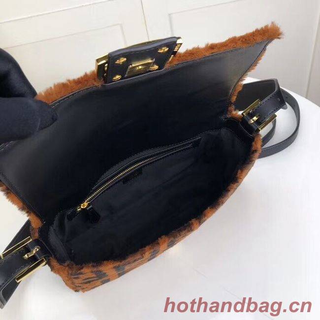 Fendi BAGUETTE Brown mink bag BR771A9 Brown Fendi BAGUETTE Brown mink bag BR771A9 Brown