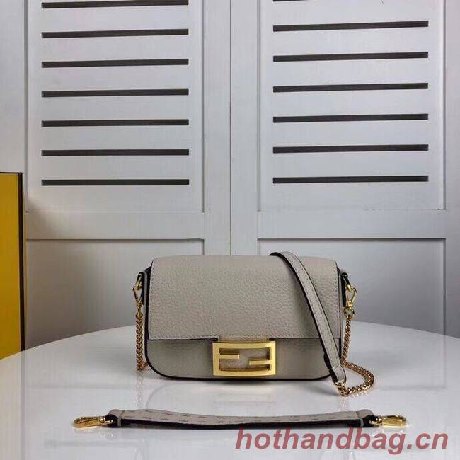 Fendi BAGUETTE leather bag F2467 beige Fendi BAGUETTE leather bag F2467 beige