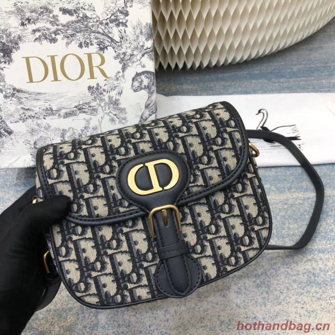 MEDIUM DIOR BOBBY BAG C0268 BLUE Blue Dior Oblique Jacquard M9319 MEDIUM DIOR BOBBY BAG C0268 BLUE Blue Dior Oblique Jacquard M9319