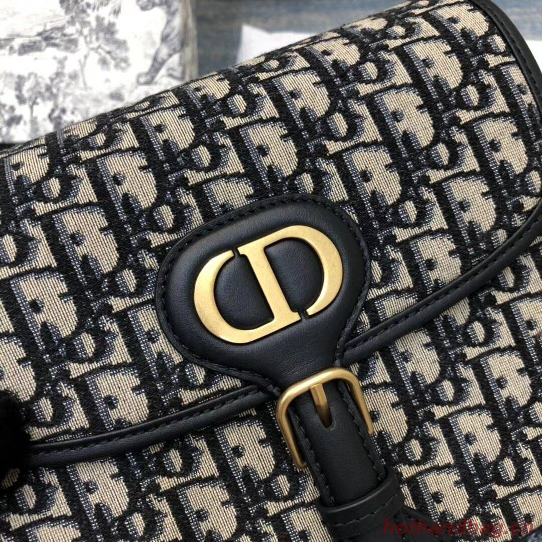 MEDIUM DIOR BOBBY BAG C0268 BLUE Blue Dior Oblique Jacquard M9319 MEDIUM DIOR BOBBY BAG C0268 BLUE Blue Dior Oblique Jacquard M9319