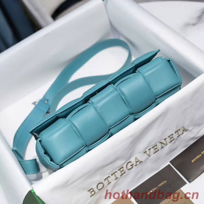 Bottega Veneta PADDED CASSETTE BAG 591970 LINOLEUM