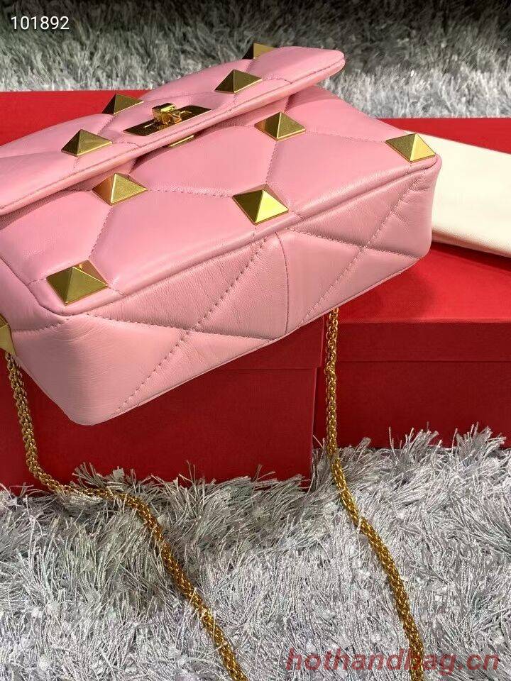 Valentino mini Garavani Roman Stud V2061 cherry blossoms Valentino mini Garavani Roman Stud V2061 cherry blossoms