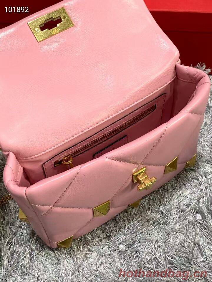 Valentino mini Garavani Roman Stud V2061 cherry blossoms Valentino mini Garavani Roman Stud V2061 cherry blossoms