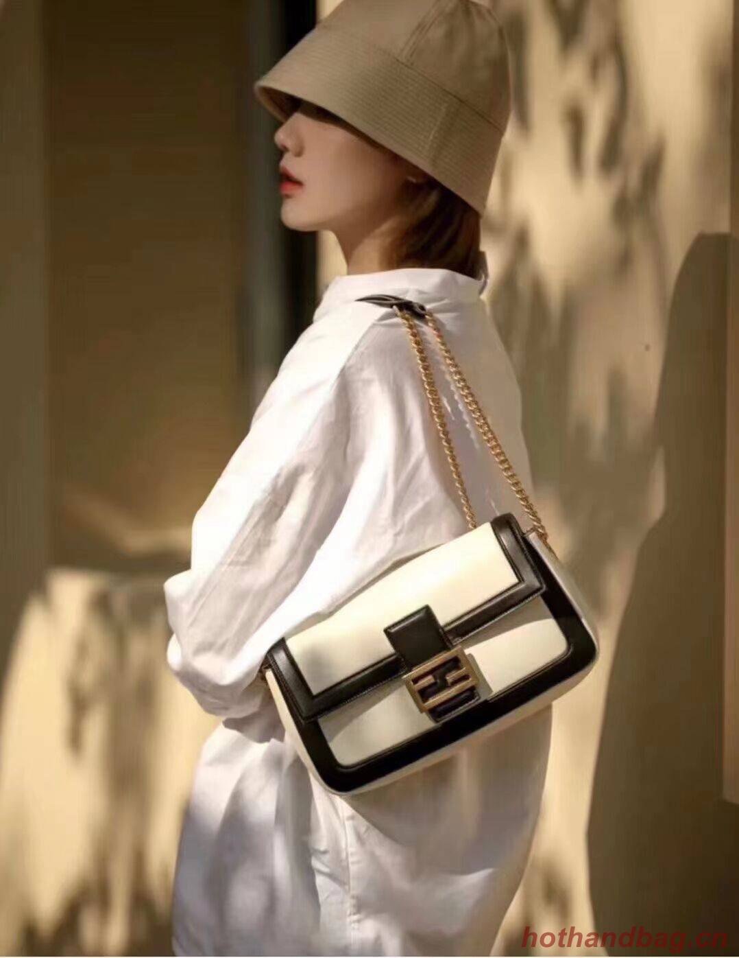 FENDI BAGUETTE CHAIN Black and white nappa leather bag 8BR783A FENDI BAGUETTE CHAIN Black and white nappa leather bag 8BR783A