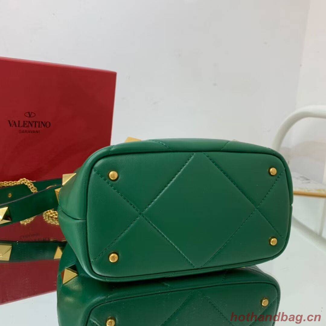 Valentino medium Garavani Roman Stud V1198 green Valentino medium Garavani Roman Stud V1198 green