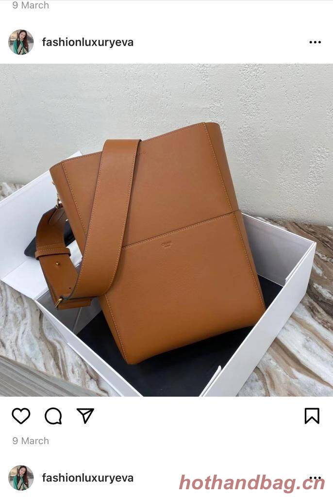 CELINE Sangle Seau Bag in Smooth Leather C3371-2 Brown CELINE Sangle Seau Bag in Smooth Leather C3371-2 Brown