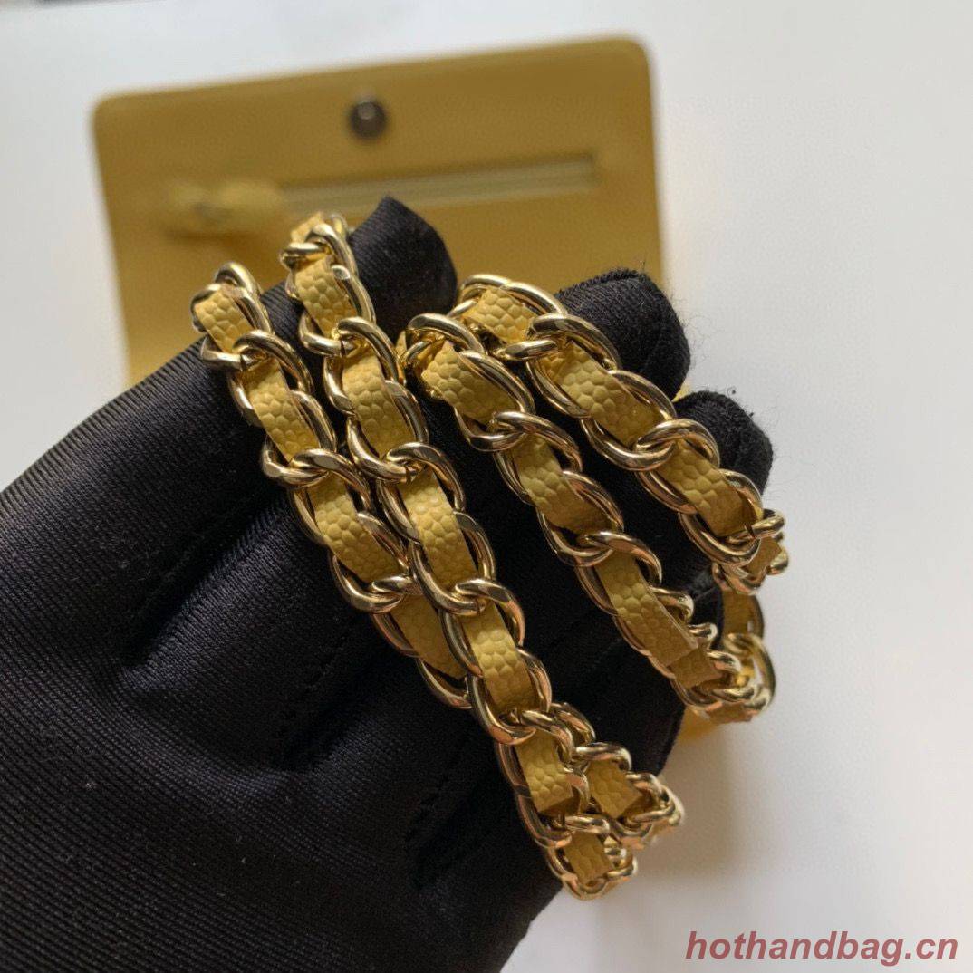 Chanel WOC Original Caviar Leather Flap cross-body bag V33818 Yellow Chanel WOC Original Caviar Leather Flap cross-body bag V33818 Yellow