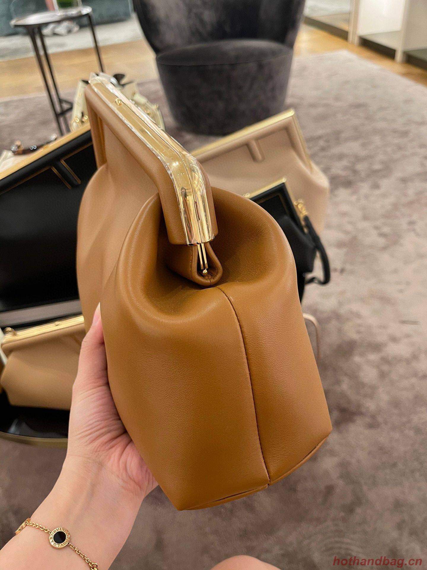 Fendi Original Leather Clutch Bag 56833 Brown Fendi Original Leather Clutch Bag 56833 Brown