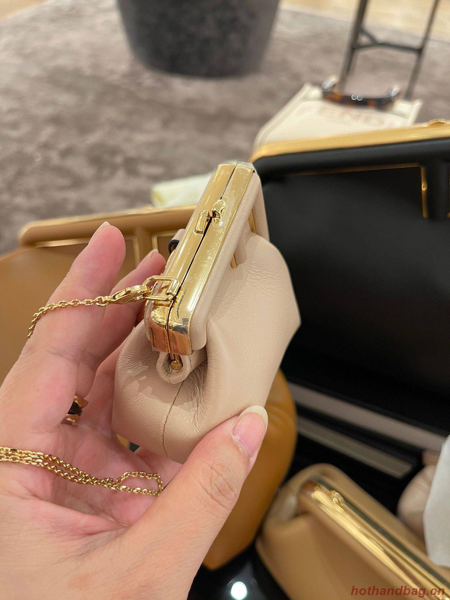 Fendi Original Leather Mini Clutch Bag 56831 Cream Fendi Original Leather Mini Clutch Bag 56831 Cream