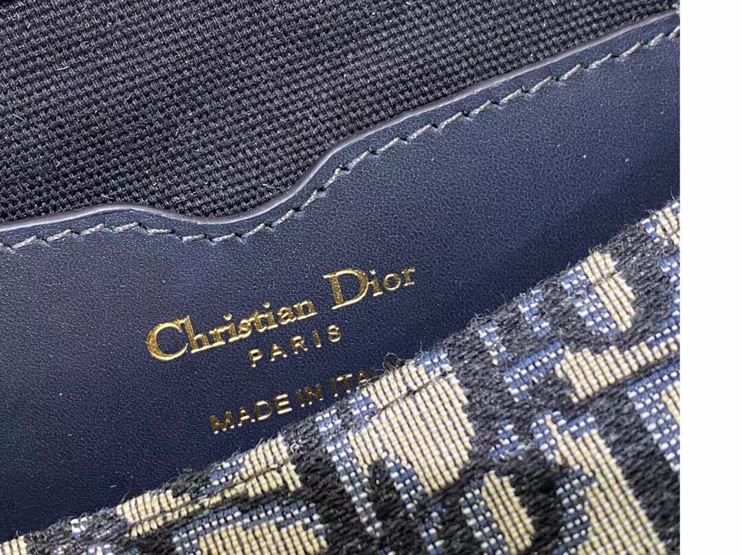 MEDIUM DIOR BOBBY BAG Warm Taupe Box Embroidery M9327 dark blue MEDIUM DIOR BOBBY BAG Warm Taupe Box Embroidery M9327 dark blue