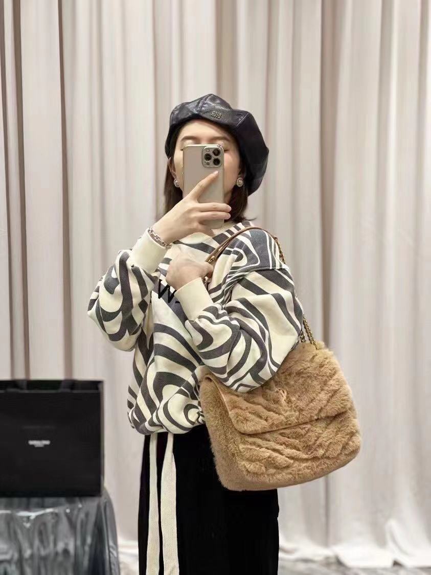 Yves Saint Laurent PUFFER BAG IN Rabbit fur Y653155 NATURAL BEIGE Yves Saint Laurent PUFFER BAG IN Rabbit fur Y653155 NATURAL BEIGE