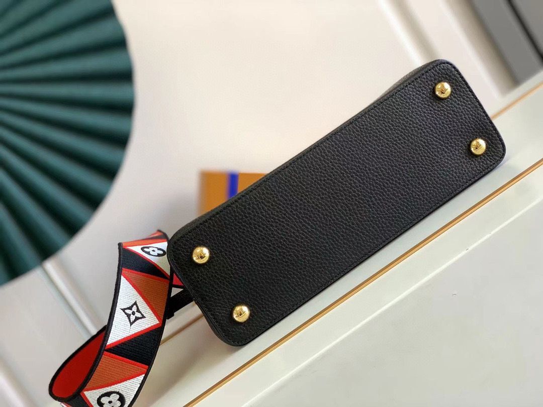 Louis Vuitton CAPUCINES Original Leather PM M59020 Black Louis Vuitton CAPUCINES Original Leather PM M59020 Black