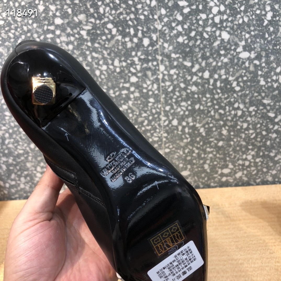 Valentino Shoes VT1092LS-1 Heel height 4CM Valentino Shoes VT1092LS-1 Heel height 4CM