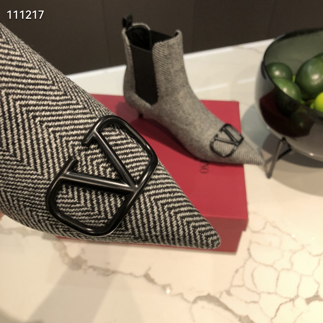 Valentino Shoes VT1092LS-4 Heel height 4CM Valentino Shoes VT1092LS-4 Heel height 4CM