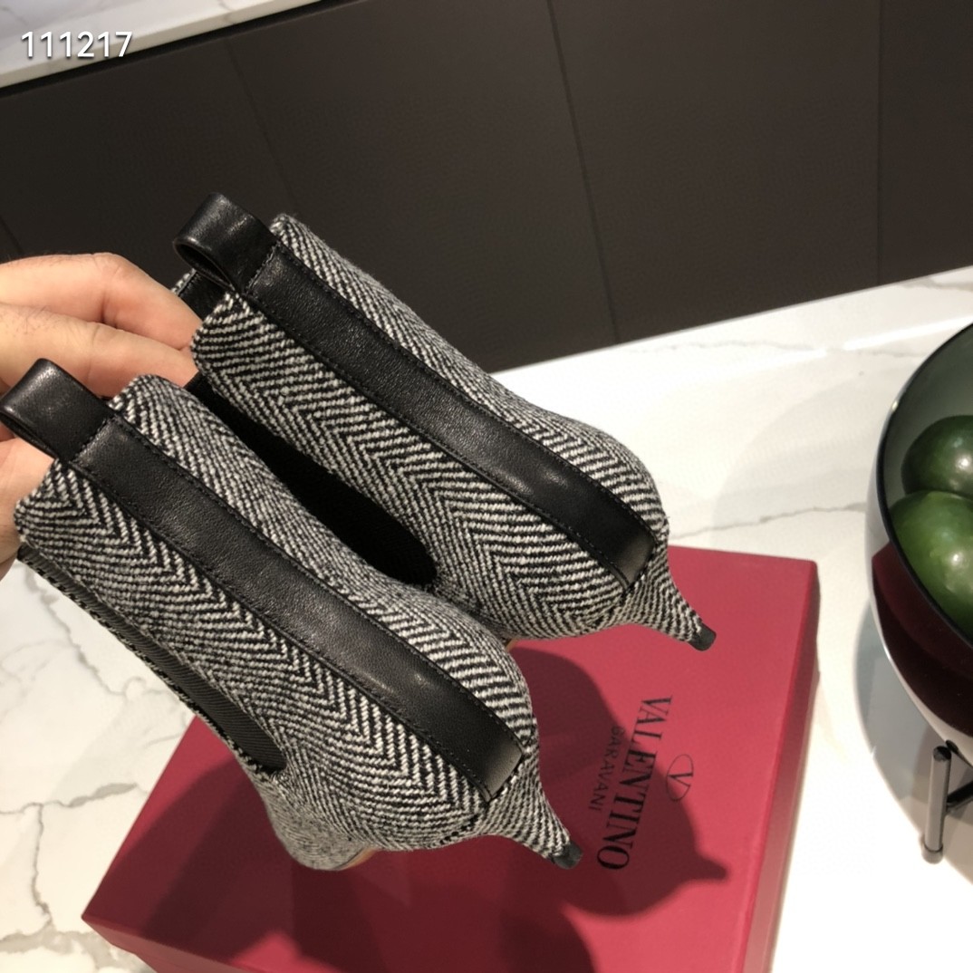 Valentino Shoes VT1092LS-4 Heel height 4CM Valentino Shoes VT1092LS-4 Heel height 4CM