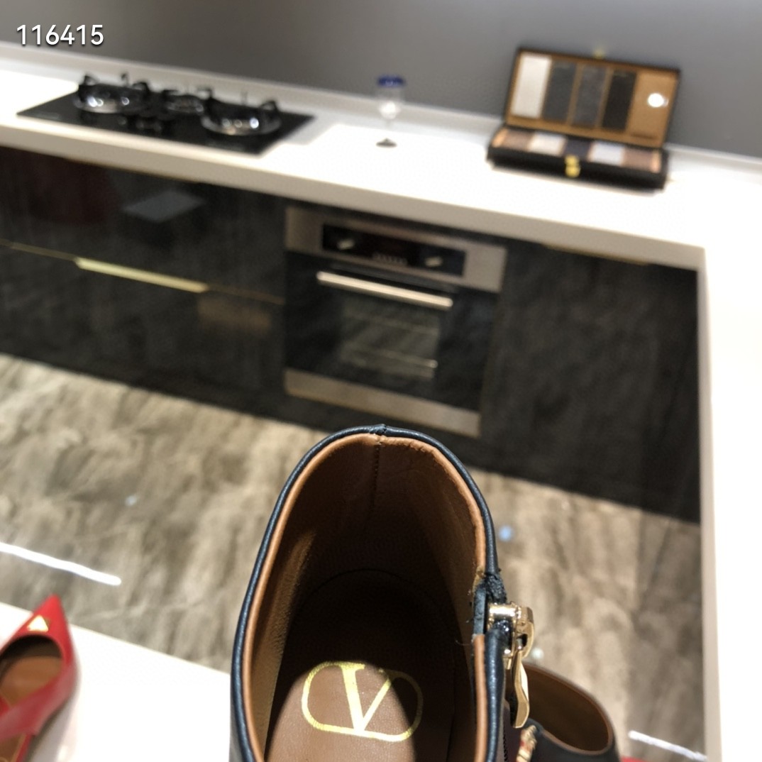 Valentino Shoes VT1093LS-1 Heel height 4CM Valentino Shoes VT1093LS-1 Heel height 4CM