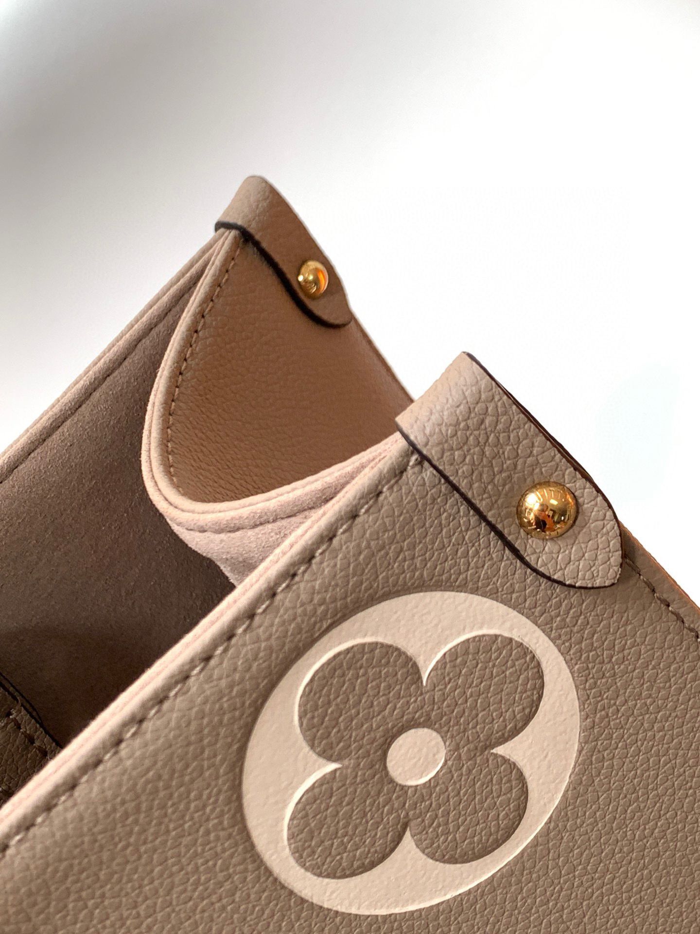 Louis Vuitton ONTHEGO Original Leather MM M45494 Gray Louis Vuitton ONTHEGO Original Leather MM M45494 Gray