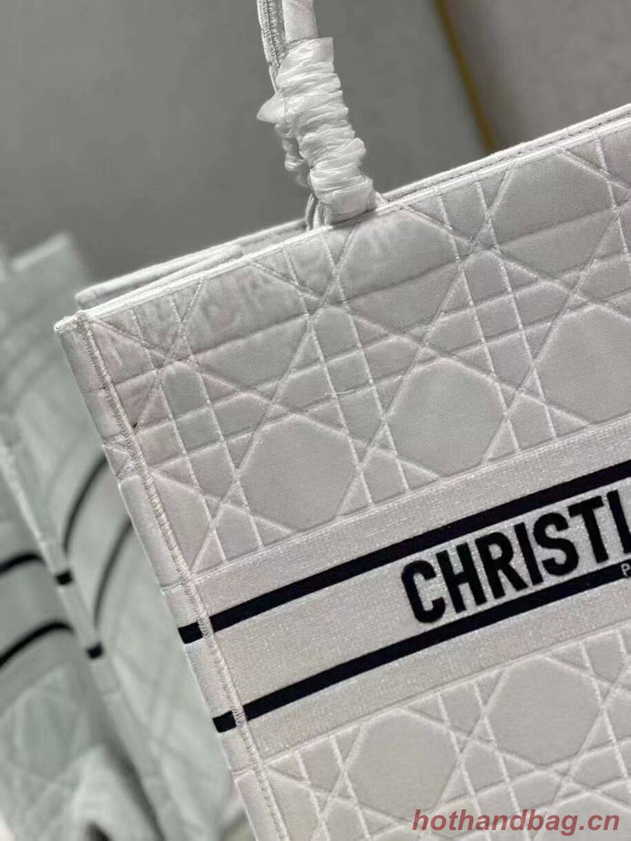 DIOR BOOK TOTE Velvet C1286-2 white DIOR BOOK TOTE Velvet C1286-2 white